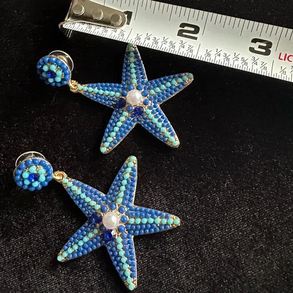 Beautiful blue beachy drop jeweled light weight earrings 💙 - Picture 9 of 12